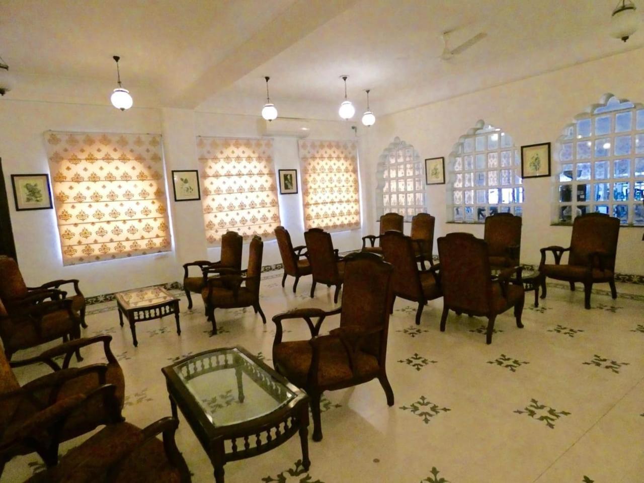 Hotel Heritage Khandwa Haveli à Jaipur Extérieur photo