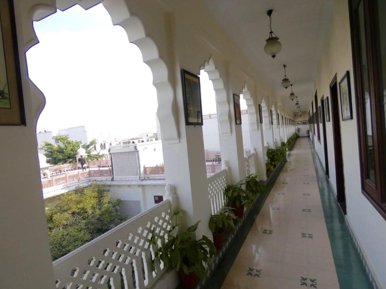 Hotel Heritage Khandwa Haveli à Jaipur Extérieur photo